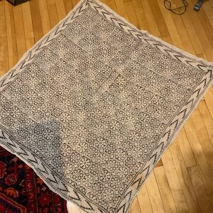 Chic Black and Cream Patterned fabric